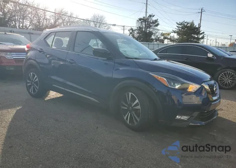2019 Nissan Kicks S z USA, uszkodzony, nr VIN 3N1CP5CU4KL470335